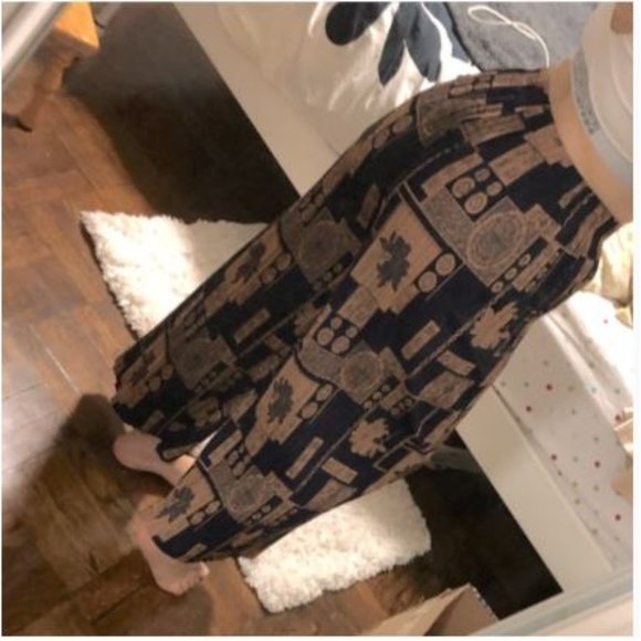 Printed Wide-Leg Pleated Pants - Picture 11 of 12